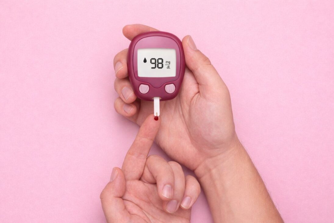 La ciencia revela cómo las hemácias en grandes altitudes y la droga HypoxyStat ayudan a controlar la diabetes al absorber glucosa adicional de la sangre.