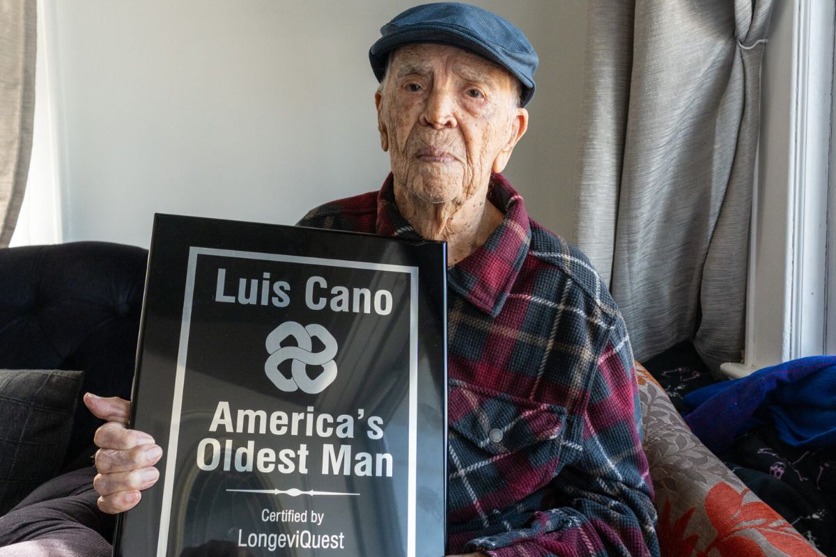 Luis Cano, supercentenário de Linden, Nova Jersey, tem idade validada pela LongeviQuest e é o homem mais velho dos Estados Unidos.
