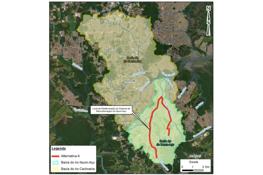 Joinville tiene dictamen del IMA para macrodrenaje del río Itaum-Açu, pero la Licencia Ambiental Previa sigue atrapada. Entiende 24,64 km², mareas y lo que falta liberar.