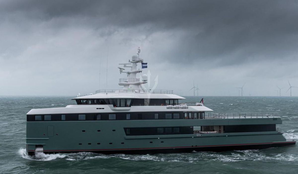 Jorge Paulo Lemann é apontado como dono do iate Anawa, avaliado em R$ 500 milhões; veja detalhes da embarcação e sua fortuna bilionária. (Imagem: Reprodução)