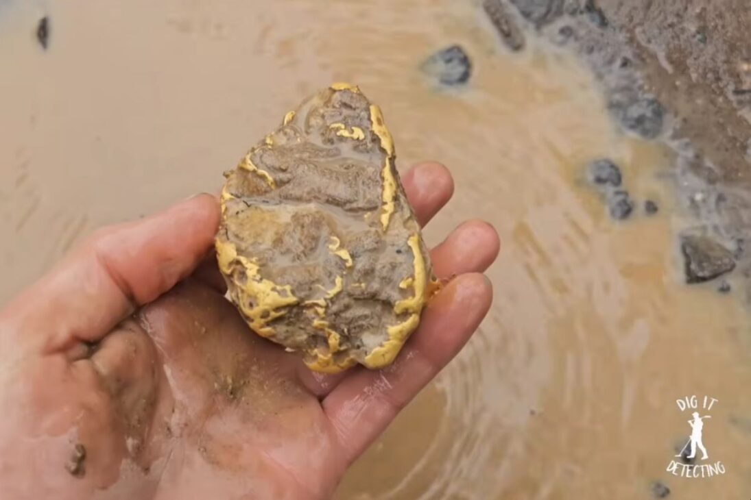 pepita de oro gigantesca en Australia tras excavación profunda con detector de metales, reaviva el debate entre mineros sobre profundidad, método y cuánto oro aún puede estar escondido.