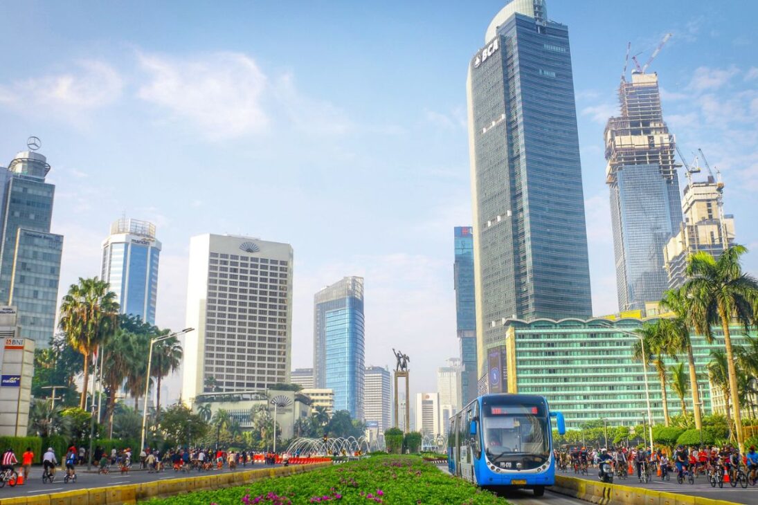 país en ascenso, Indonesia, Goldman Sachs, PIB y economía en el radar hasta 2050, con enfoque en la proyección a largo plazo y en el detalle de escala que altera el ranking global.