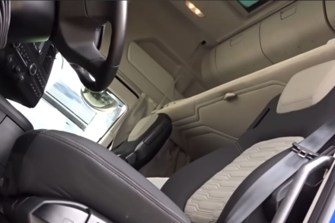 Ford F-MAX En Brasil Trae Camión Extrapesado Y Camión Barato Y Robusto Que Enfrenta A Volvo Y Scania Con Enfoque En Costo Beneficio.