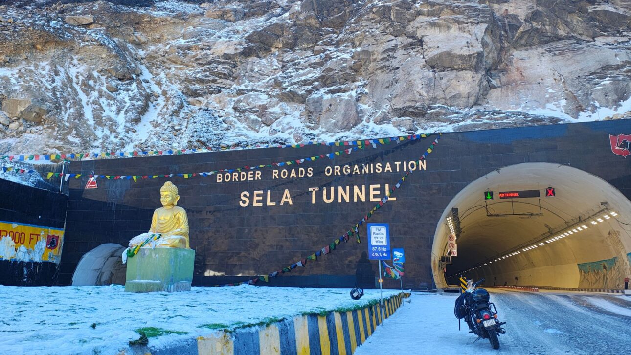 Túnel de 12 km en el Himalaya corta nieve y curvas, reduce viaje en 1 hora hasta Tawang y crea ruta vial activa durante todo el año.