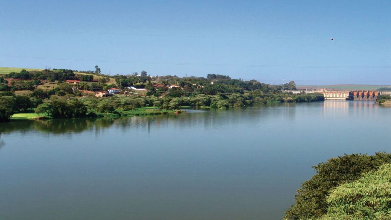 En el interior de SP, Itapura marca la boca del Río Tietê y reúne ruinas sumergidas, naufragio histórico y áreas preservadas del Pantanal Paulista.