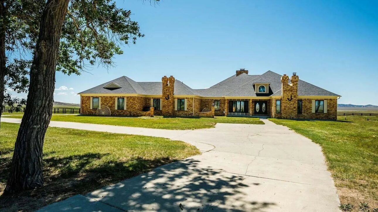 Bilionário compra fazenda de 916 mil acres nos EUA por R$ 440 milhões, com rios e reservatório, e movimenta o mercado global de terras rurais estratégicas.