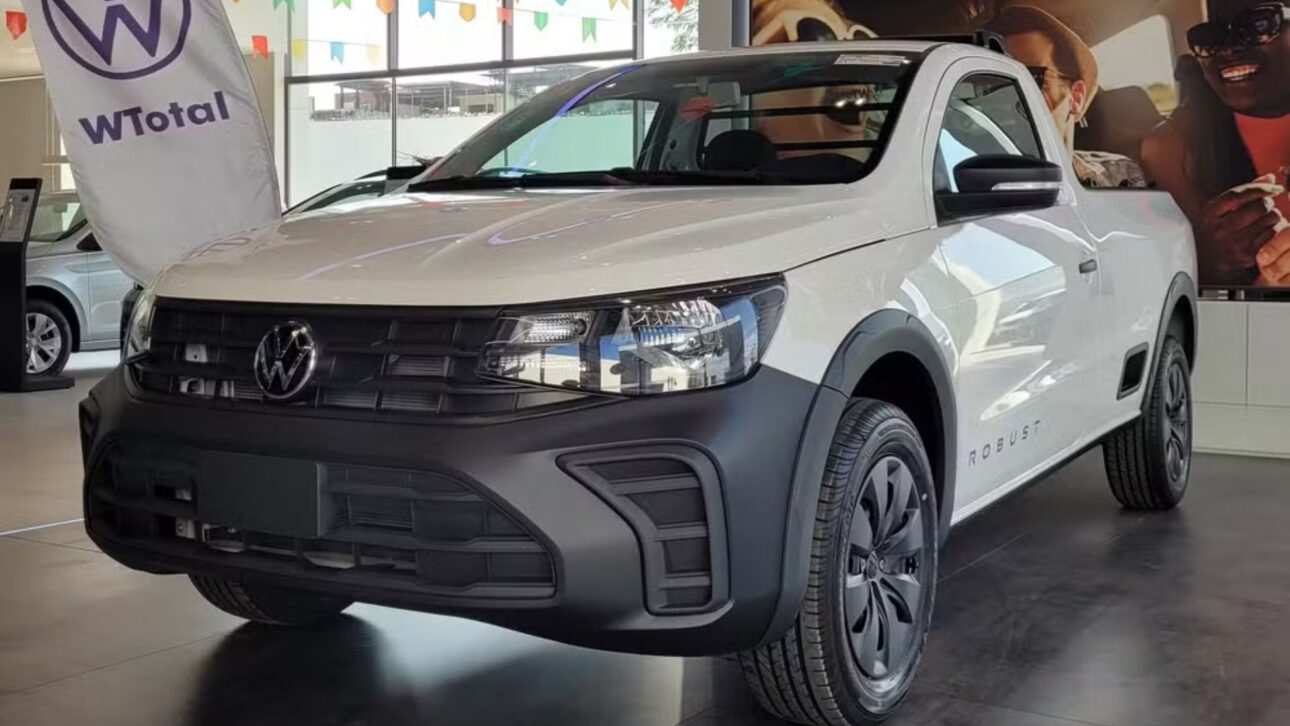 Volkswagen Saveiro tiene descuentos de hasta R$ 34.890 para PJ y puede salir por R$ 84.510. Modelo sale de línea en 2027 y dará lugar a Tukan híbrida.