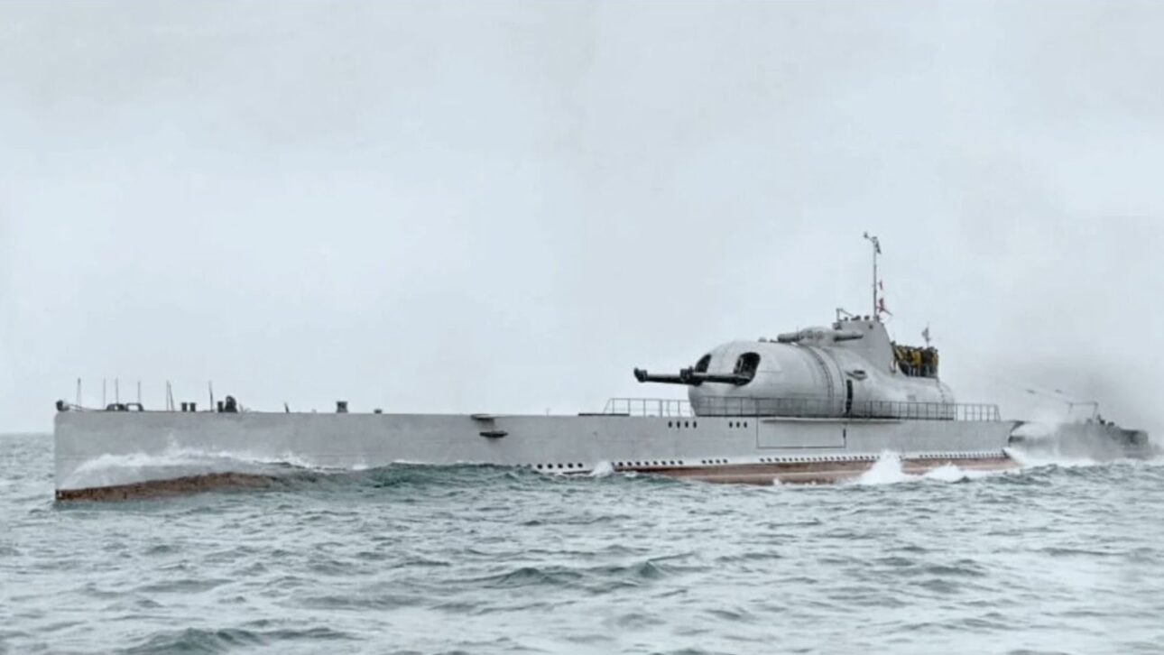Submarino francés Surcouf combinaba cañones de 203 mm, avión en hangar estanco y torpedos antes de desaparecer en 1942 en el Caribe.