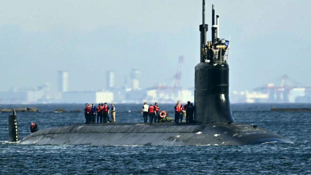 Submarino nuclear USS Jimmy Carter ganó extensión de 30 metros e ampliou capacidade de armas e tecnologia classificada.