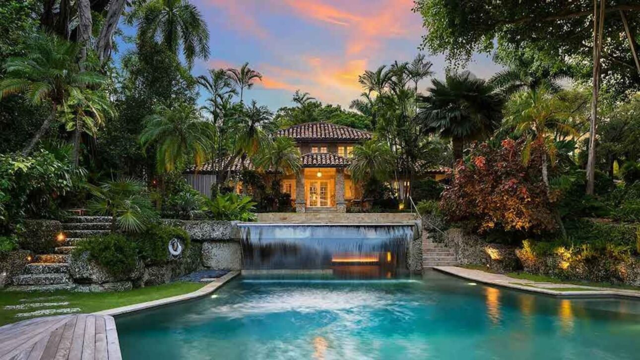 Larry Page compra dos mansiones en Coconut Grove por US$ 173,4 milhões e amplía presencia entre bilionários de Miami.