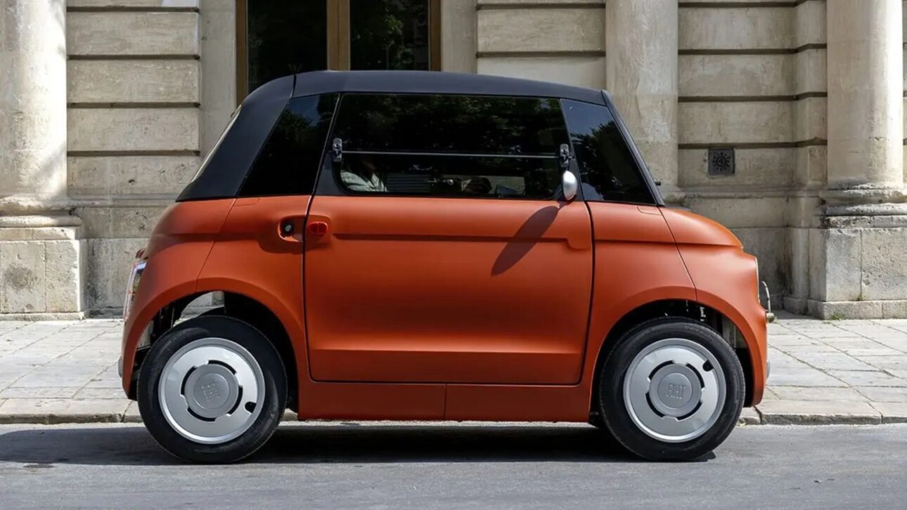 Fiat Topolino gana pantalla digital de 5,7”, autonomía de 75 km y precio inicial de 9.990 euros con opción por suscripción mensual.