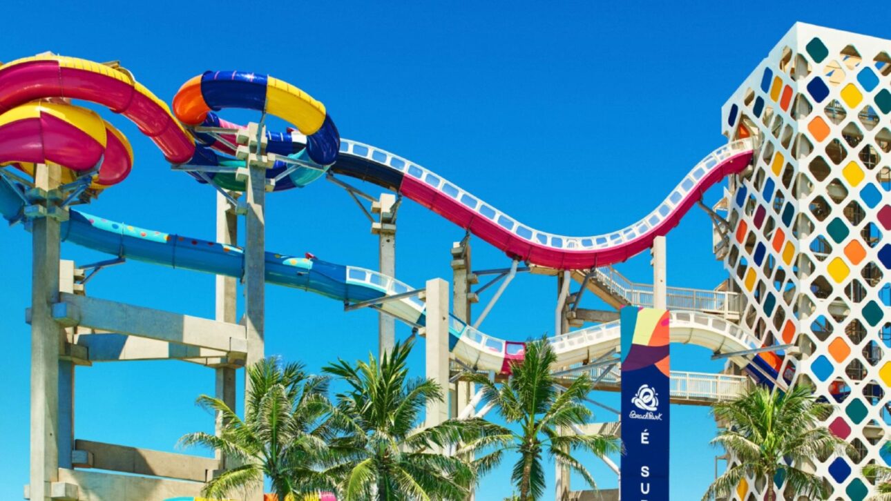 Beach Park, en Ceará, reúne más de 30 atracciones, tobogán de 41 m y montaña rusa acuática de 28 m y cuatro resorts integrados.