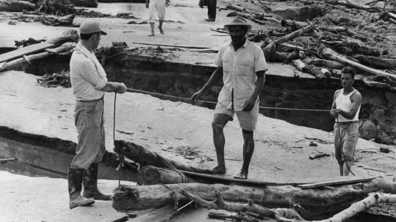 En 1967, Caraguatatuba registró 580 mm de lluvia en 48 horas, deslizamientos y cientos de muertes en el mayor desastre climático de SP.