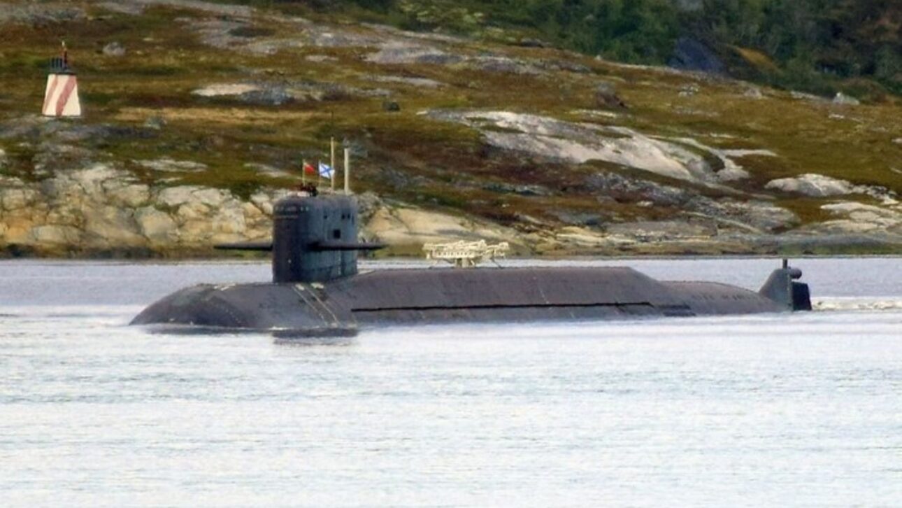 Submarino Ruso De 174 Metros Convertido En Plataforma Nuclear Especial Opera En El Fondo Del Mar Y Puede Transportar Mini-Sum Profundo.