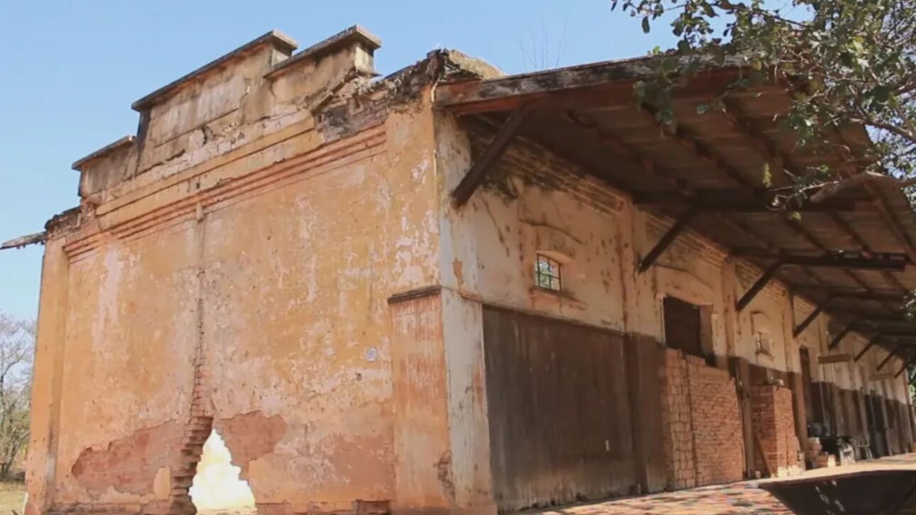 Distrito de Japurá, en el interior de SP, se convirtió en ciudad fantasma tras la crisis de 1929, epidemia y fin de la estación ferroviaria.