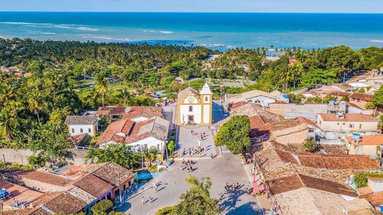 Arraial d’Ajuda es elegido como el destino más acogedor del mundo en los Traveller Review Awards 2024 de Booking.com, basándose en 309 millones de evaluaciones.