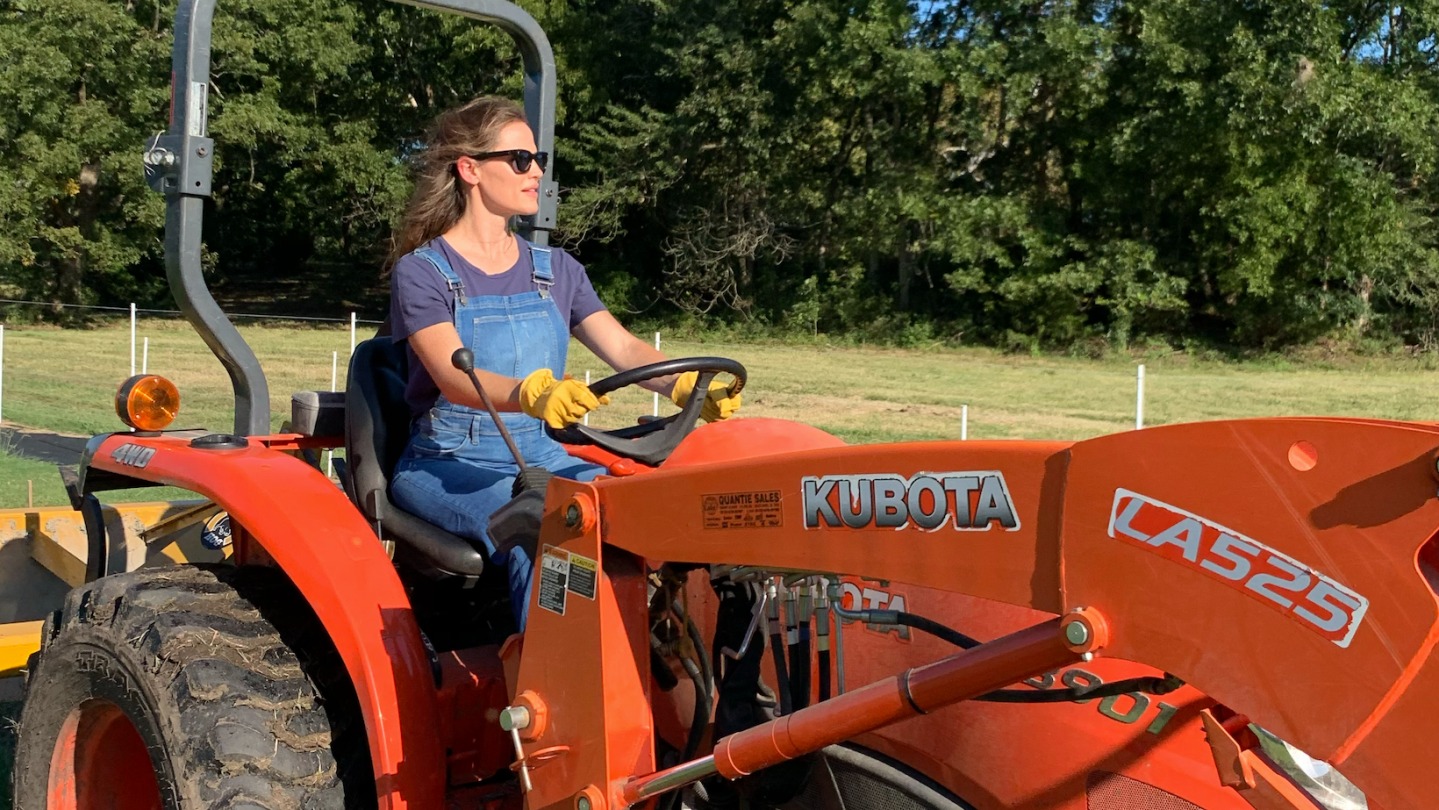 Atriz, Agro, Empresa