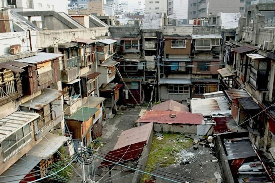 Favela En Kamagasaki, Osaka: Seguridad Y Pobreza Urbana En El Barrio Que Revela El Lado Invisible De Japón.