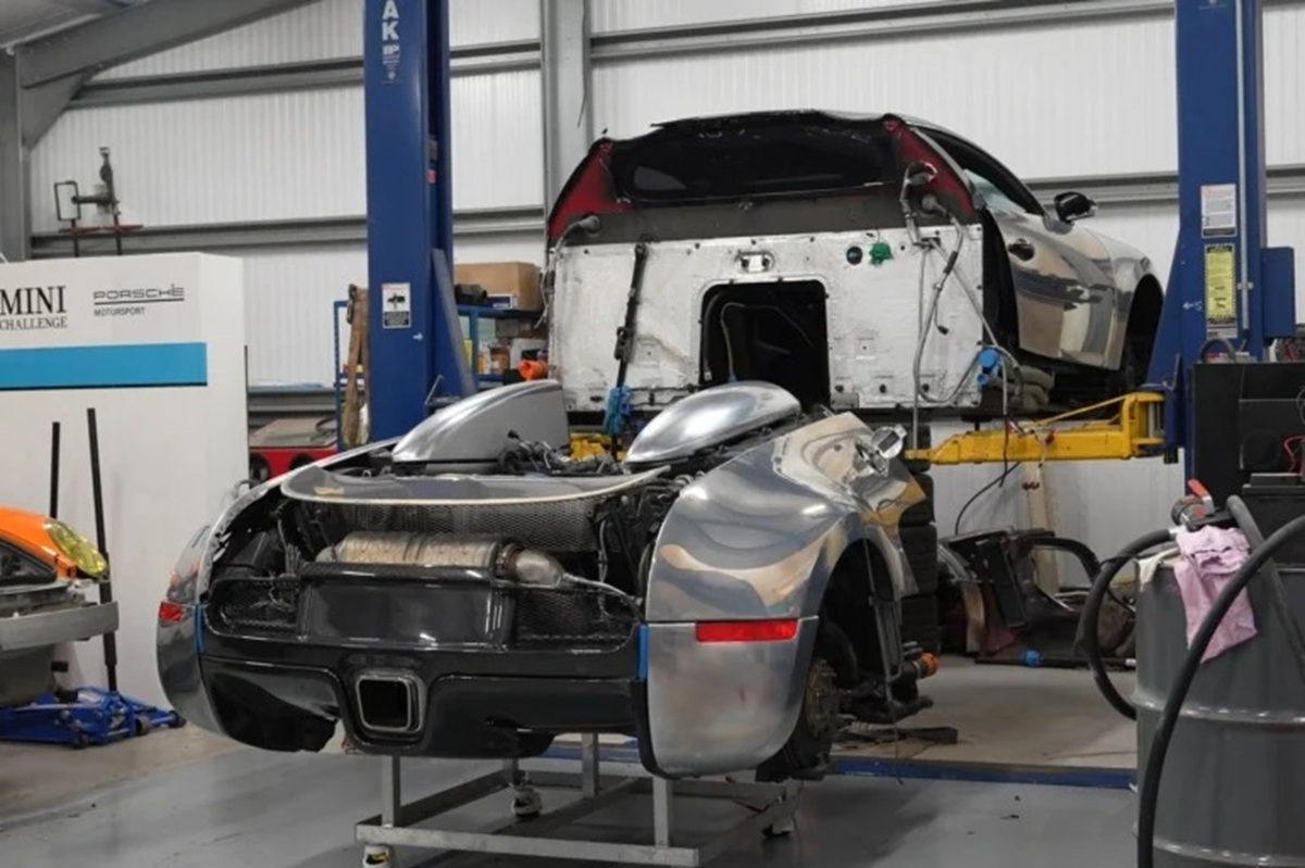 YouTuber paga US$ 1,2 milhão em Bugatti Veyron desmontado e pode gastar até US$ 600 mil extras em reparos.