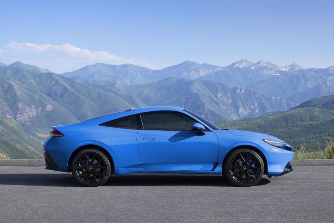 Prelude vuelve como coupé de Honda con sistema híbrido y base del Civic Type R, reavivando el nombre histórico sin anuncio oficial para Brasil.
