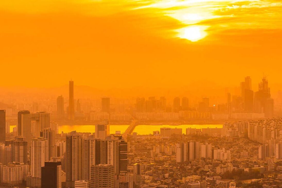 el aire acondicionado en Brasil se ha convertido en respuesta al calor en ciudades más cálidas, con energía cara y cuenta de luz presionada por un modelo urbano que transforma confort térmico en costo colectivo.