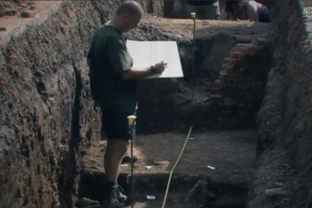 Rey perdido Ricardo III de la Guerra de las Rosas es encontrado en estacionamiento en Inglaterra, revelando secretos de un rey perdido borrado por la historia.