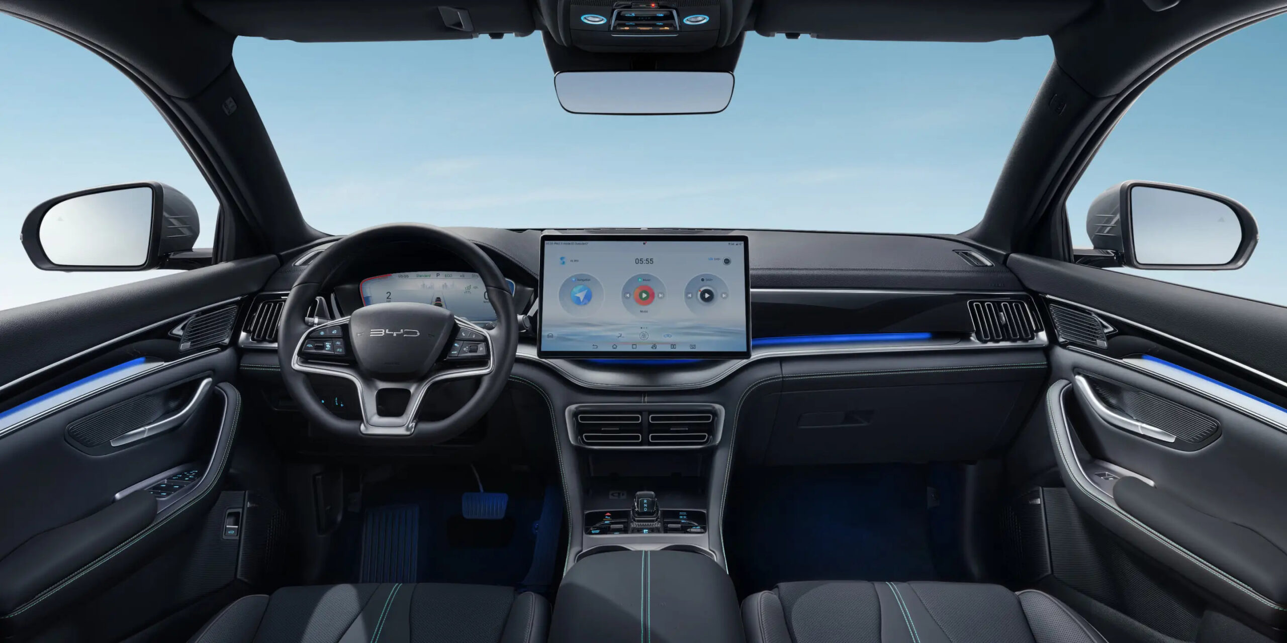 Chegou ao Brasil sendo ignorado, mas na Europa cresceu 585% em um ano, ultrapassou o Volkswagen Tiguan e se tornou o híbrido plug-in mais vendido do continente em 2025 - BYD Seal U DM-i