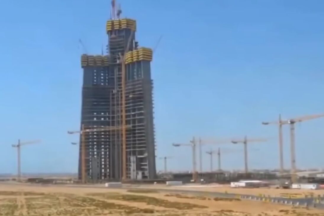 Veja como a Torre de Jeddah, em Jeddah Economic City, disputa o título de prédio mais alto do mundo com uma torre de 1 km e desafia a construção civil.