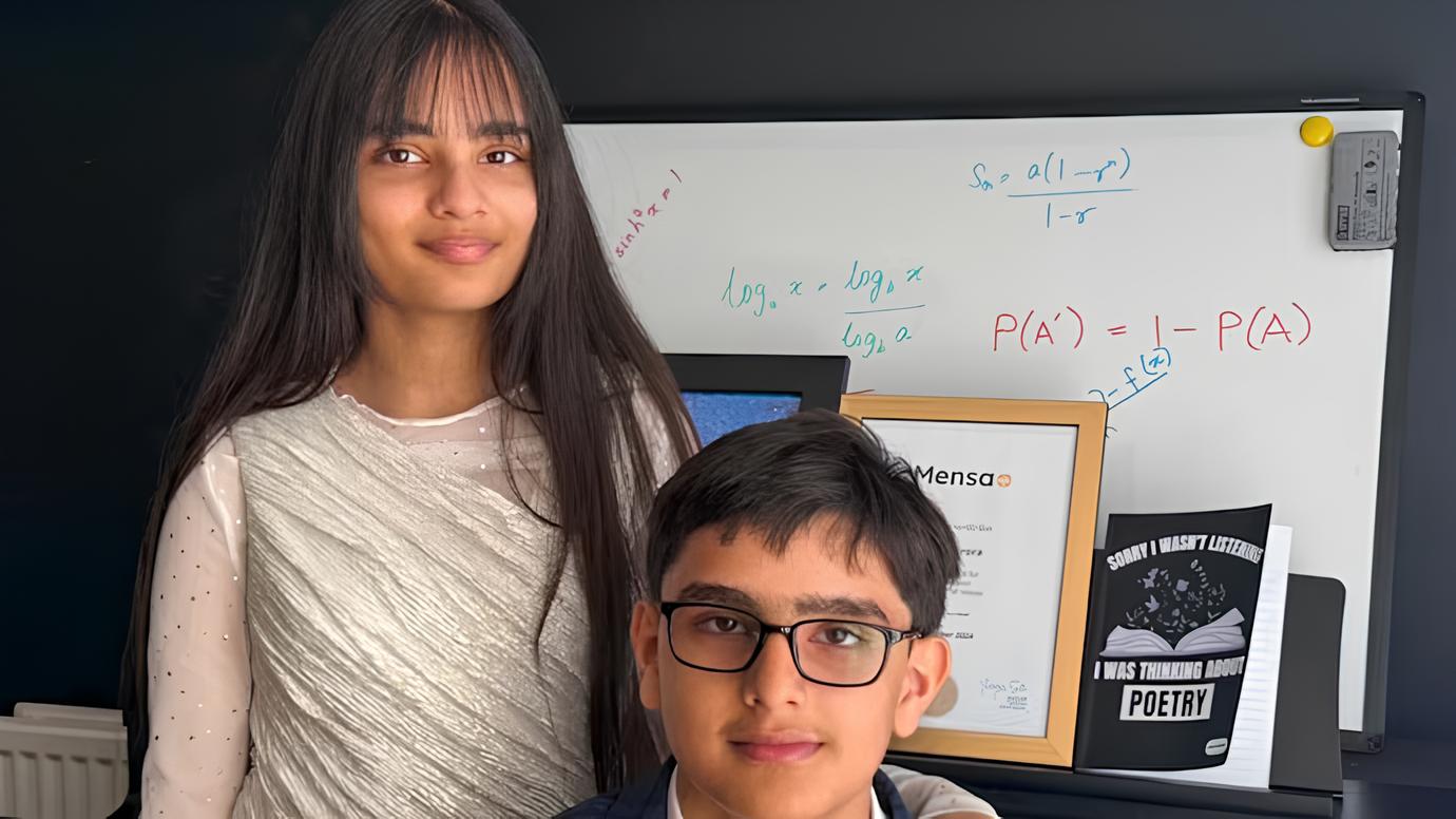 Com apenas 10 e 11 anos, esses irmãos atingiram QIs de 162 e 152, entraram para a Mensa e passaram a integrar o seleto grupo dos 2% mais inteligentes do mundo
