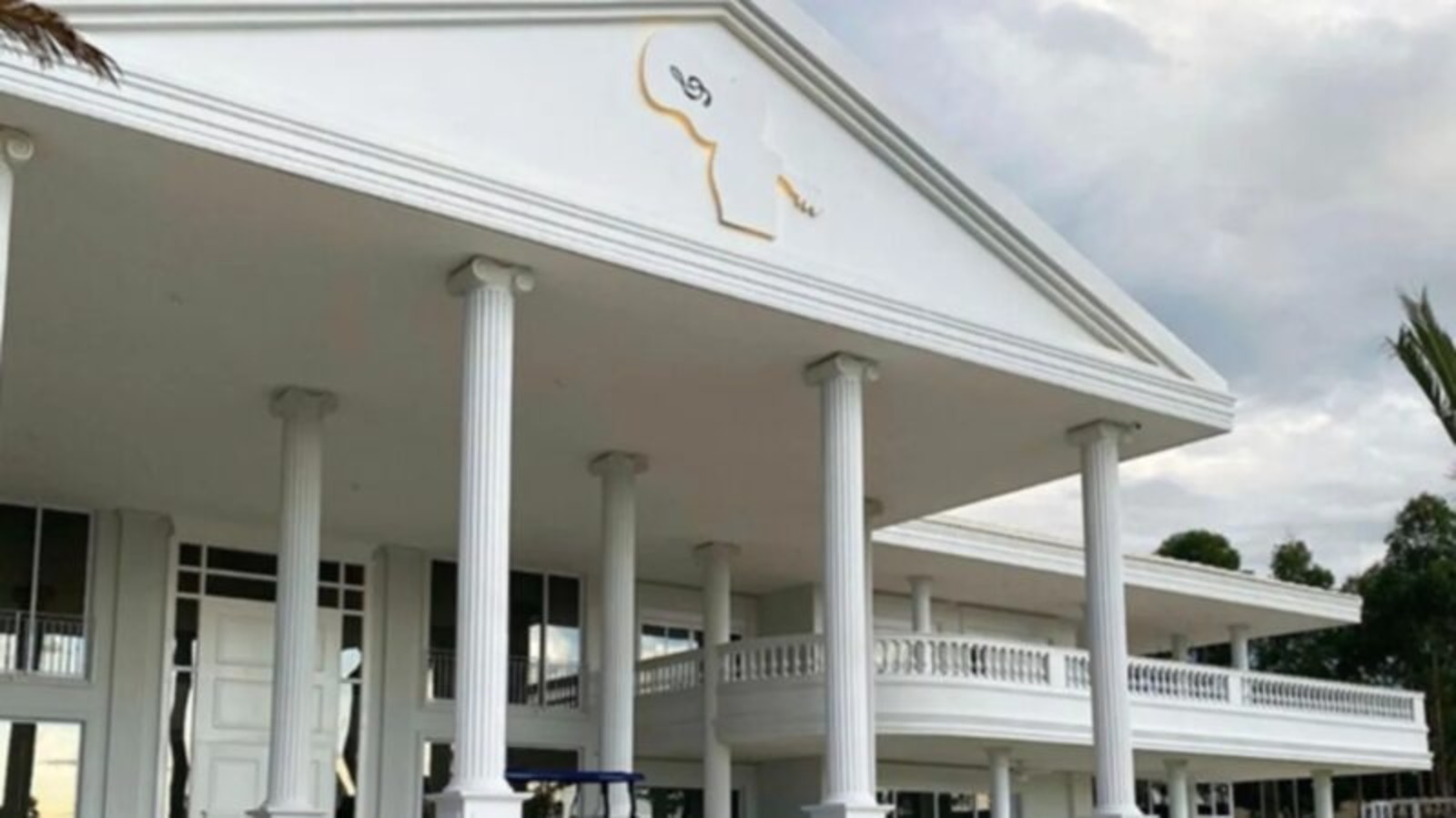 Mansão, Fazenda, Cantor, Gustavo Lima