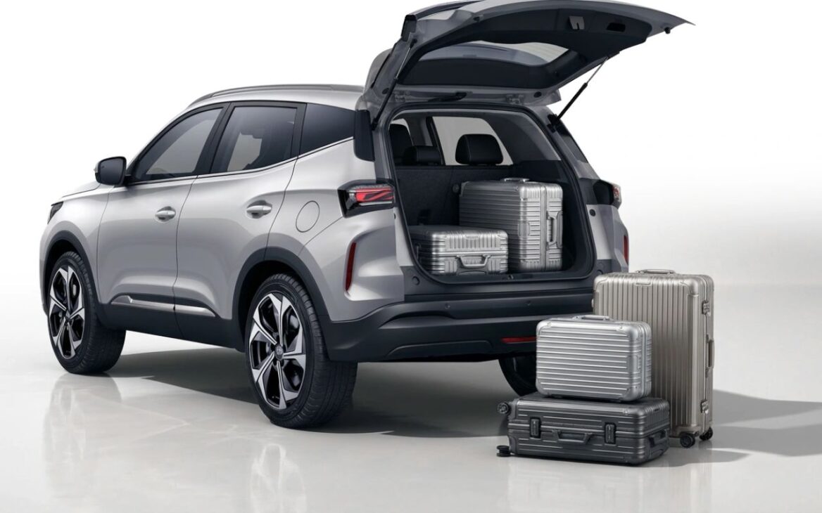 El Tiggo 5X 2027 se lanza en Brasil en dos versiones, con nuevo diseño, más tecnología, motor actualizado y precios promocionales hasta febrero.