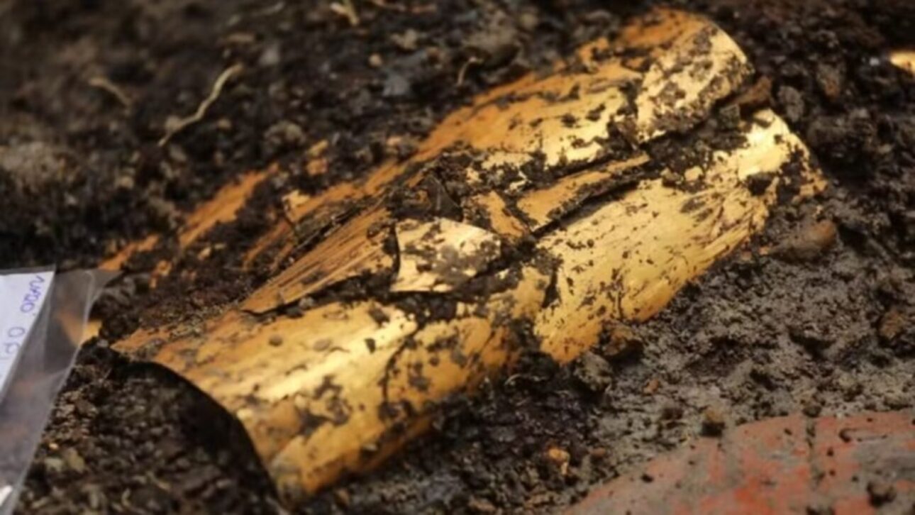 Descubrimiento, Tumba