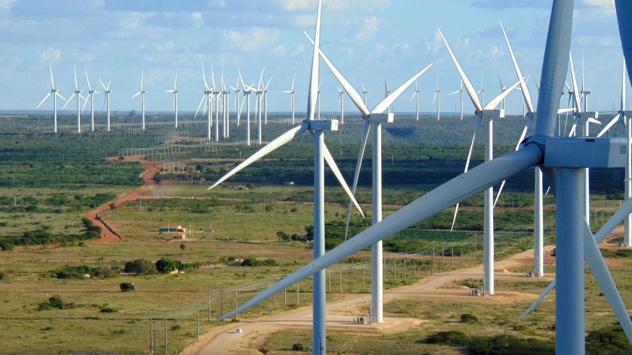 Com 99,75% de energia limpa, o Piauí dispara na transição energética, gera excedente bilionário e passa a mirar indústrias verdes, empregos e novos investimentos.