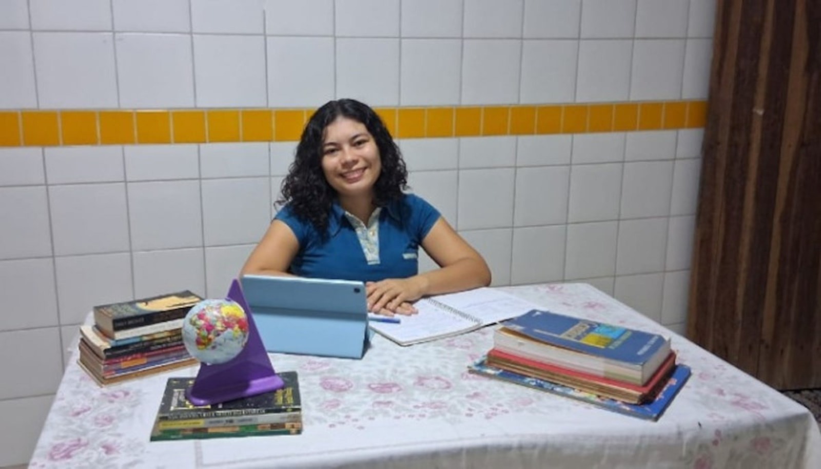 Jovem, Aprovações, Bolsas