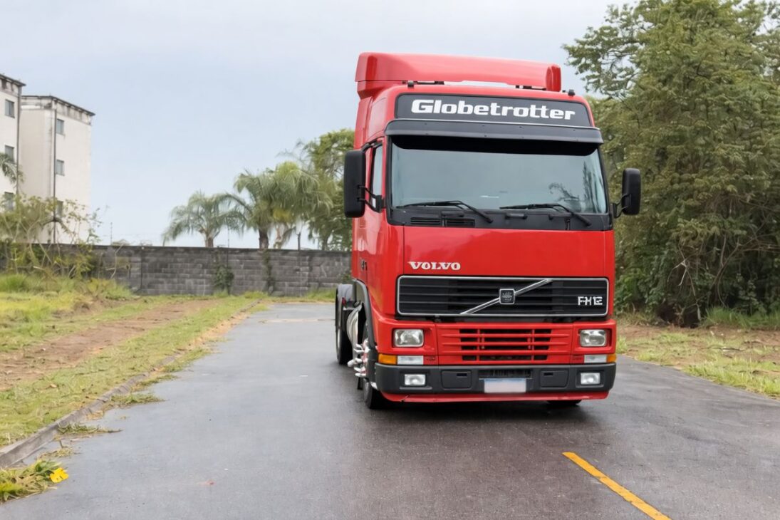 El Volvo sigue como camión de trabajo, suma 2 millones de km originales, mantiene un mantenimiento cuidadoso y circula sin abrir el motor.