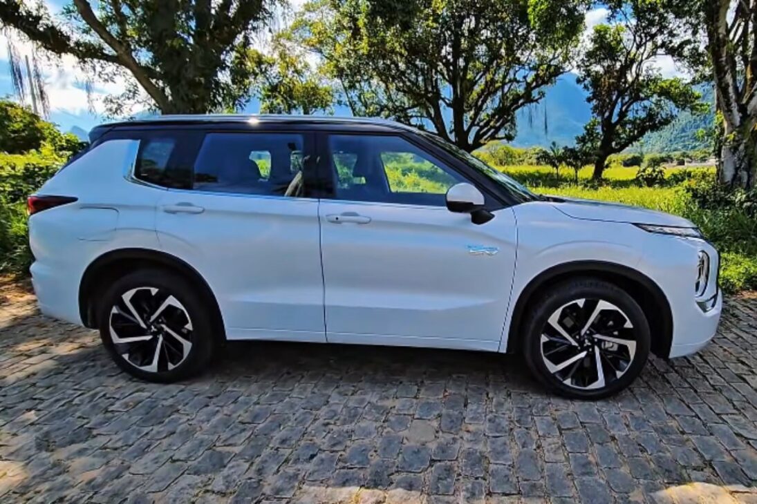 Mitsubishi Outlander combina tecnología, confort, tracción 4x4 y siete plazas en SUV electrificado con propuesta premium.