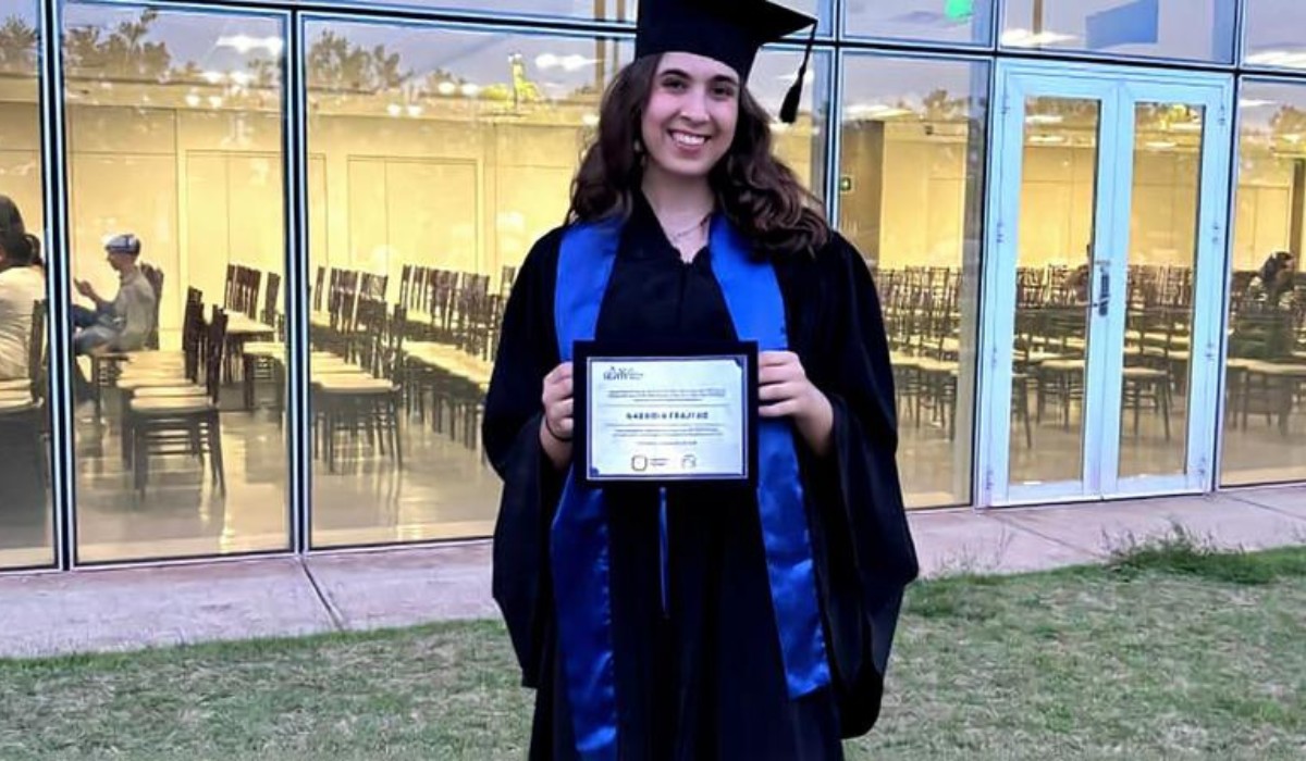 Estudante brasileira de 20 anos vence prêmio internacional de biologia quântica e se destaca entre autores de seis continentes. (Imagem: Reprodução/Gabriela Frajtag)