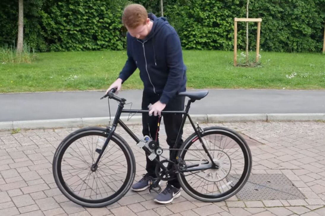 Bicicleta eléctrica prueba motor de drone, potencia, rotación y torque para mostrar por qué 1.000 watts no garantizan el mismo rendimiento.