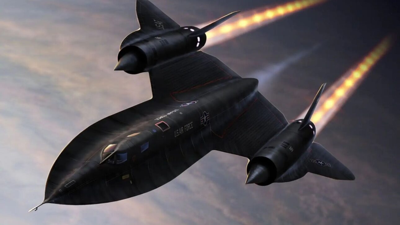 SR-71 Blackbird volaba por encima de 25 mil metros y superaba Mach 3 con estructura de titanio y tecnología inédita de la Guerra Fría.