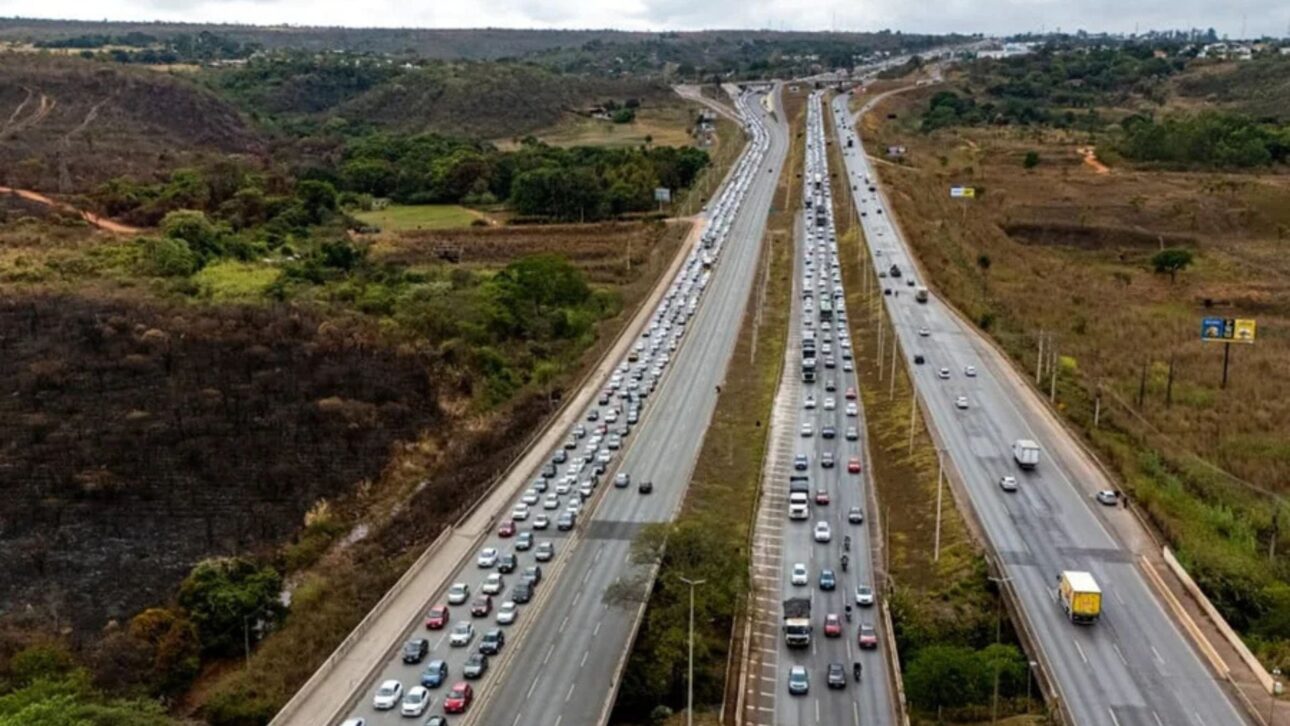 Tramo de 145 km en línea recta en la BR-020, en el oeste de Bahia, está entre los mayores del mundo y tuvo 135,9 km revitalizados.