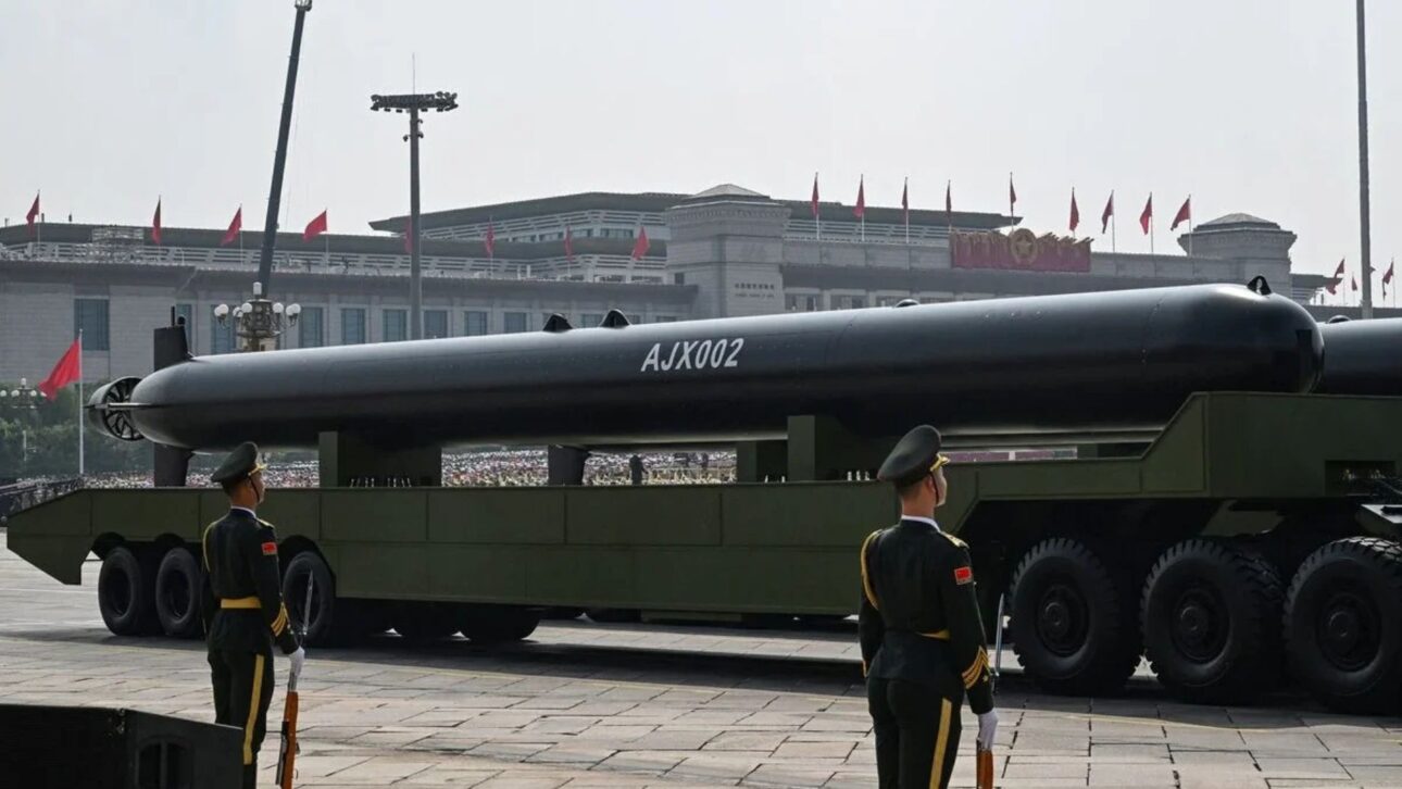 China avanza con submarino furtivo, misiles Mach 10, drones inteligentes y láser OW5, ampliando poder naval y militar estratégico.