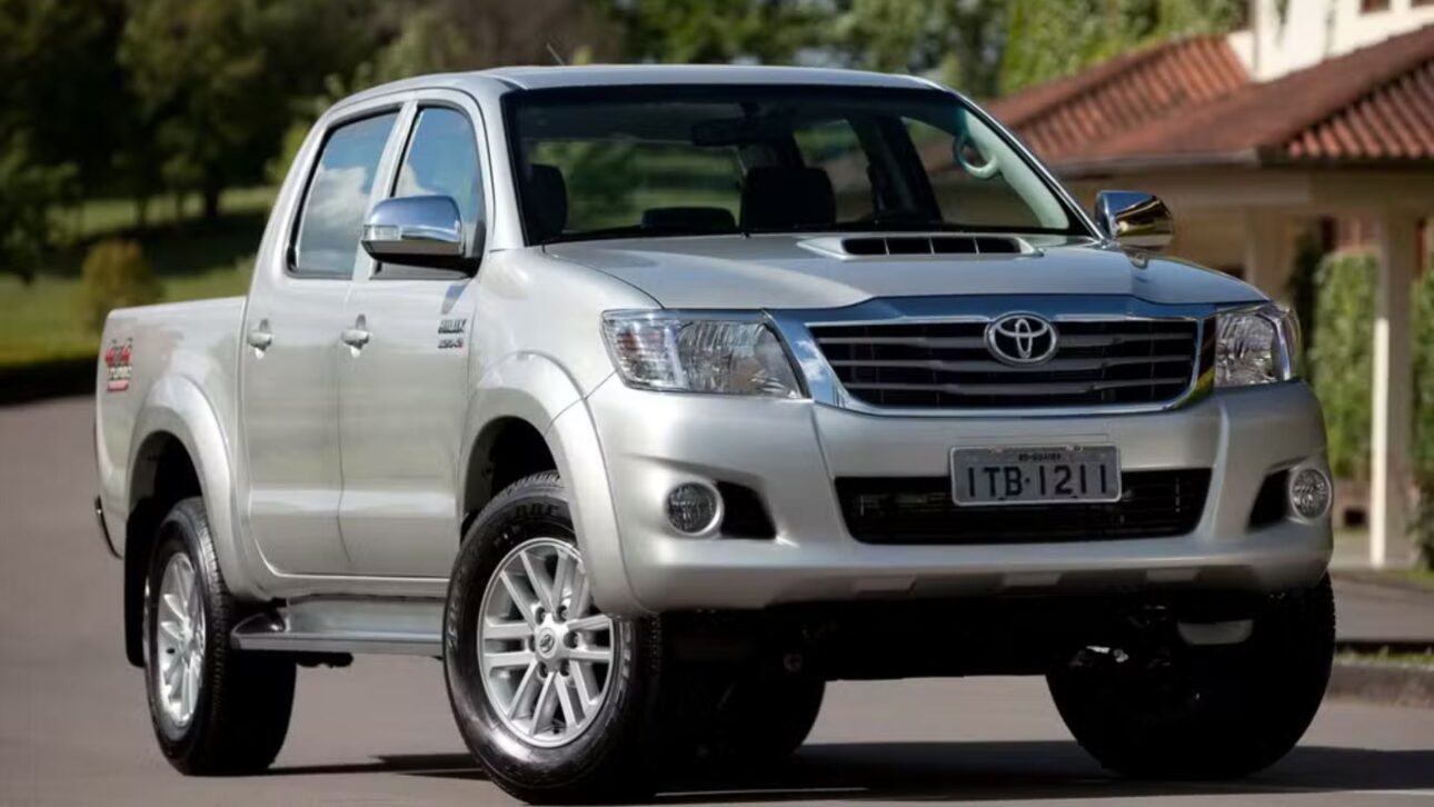 Vea 4 camionetas usadas con cabina doble entre R$ 50 mil y R$ 100 mil, con hasta 173 cv, 1.180 litros de caja y consumo de hasta 13,5 km/l.