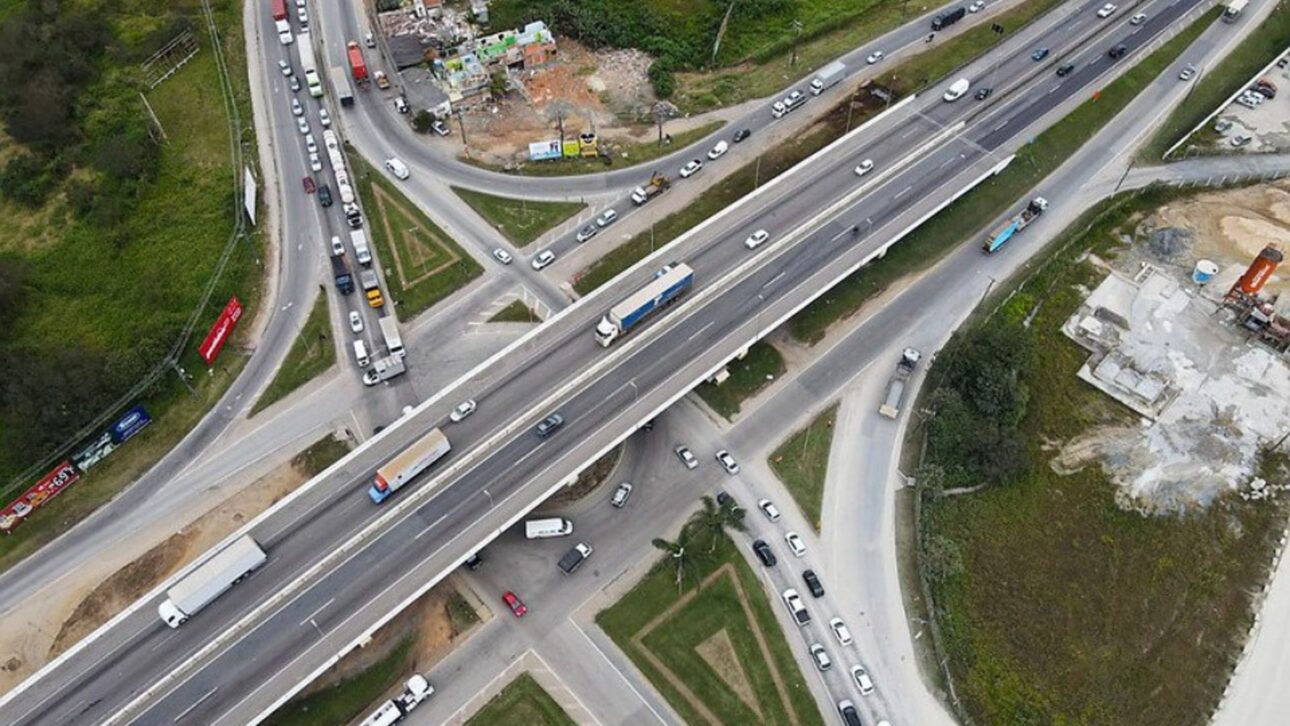Via Mar tendrá 145 km entre Joinville y Florianópolis, túnel duplo de 1,2 km y inversión de hasta R$ 9,2 mil milhões vía PPP.