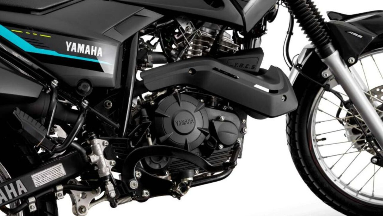 Yamaha Crosser 150 2026 llega con motor 150 cc flex, consumo de hasta 43,1 km/l, ABS y precio a partir de R$ 22.790 en Brasil.