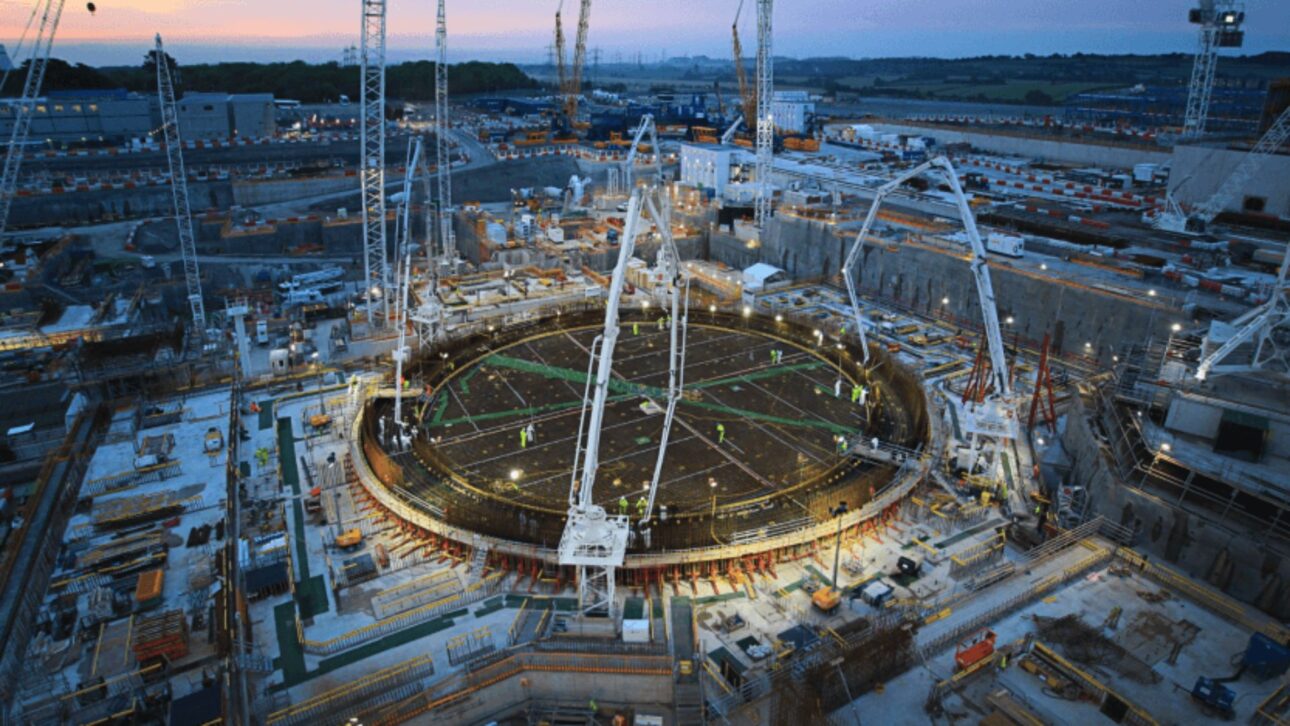 Usina nuclear Hinkley Point C ya supera US$ 57 mil millones y pasa por 7 mil cambios en el proyecto para generar 7% de la electricidad del Reino Unido.