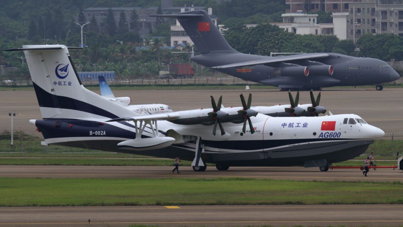 China certifica el AG600 Kunlong, mayor avión anfibio civil del mundo, capaz de combatir incendios y realizar rescates en el mar con gran capacidad de agua.