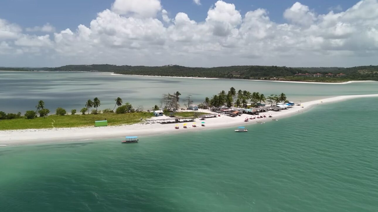 Recife entra no Top 10 mundial de destinos em alta do Tripadvisor e ganha destaque global com praias urbanas, pontes históricas e forte cultura.