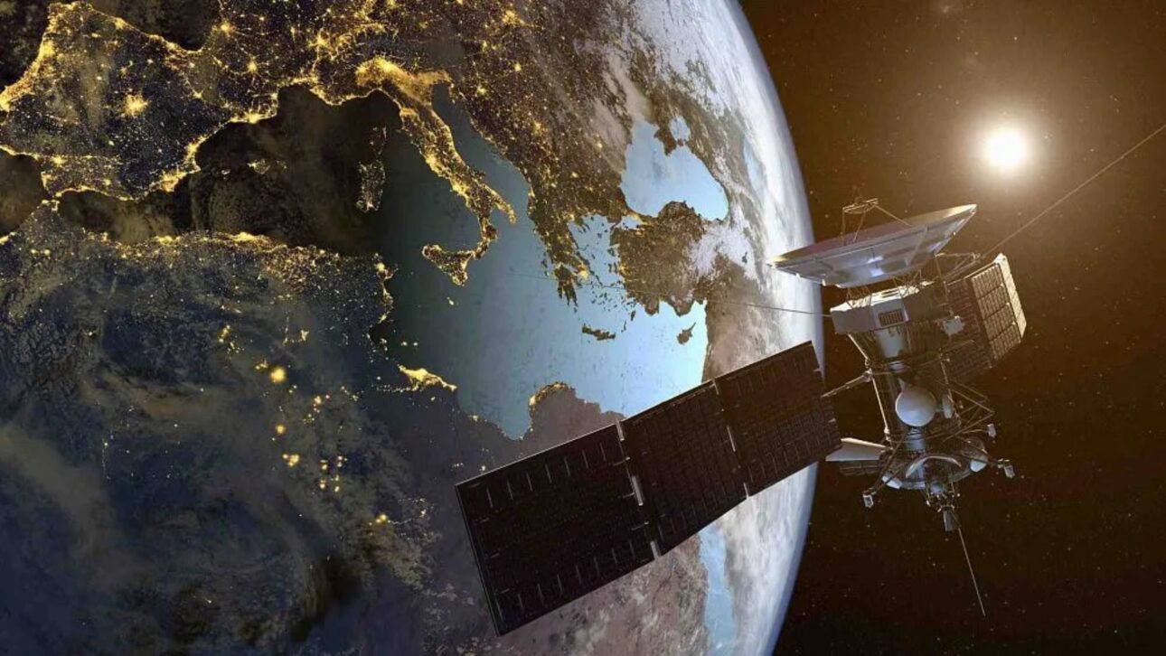 Experimento de China conecta satélite a 40.740 km de la Tierra con comunicación por láser de 1 Gbps, iniciada en 4 segundos y mantenida por más de 3 horas.