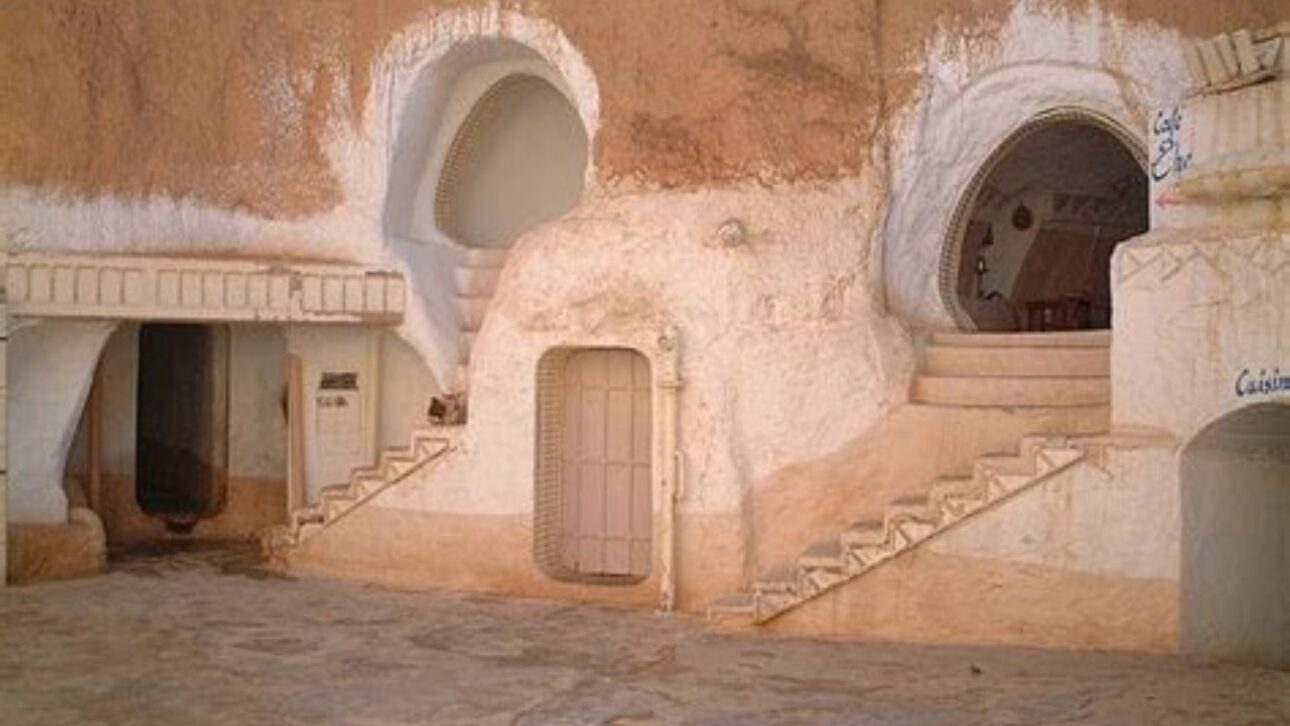Casas subterráneas de Matmata, en Túnez, utilizan el suelo como aislamiento natural contra el calor del desierto y se hicieron famosas tras aparecer en Star Wars.