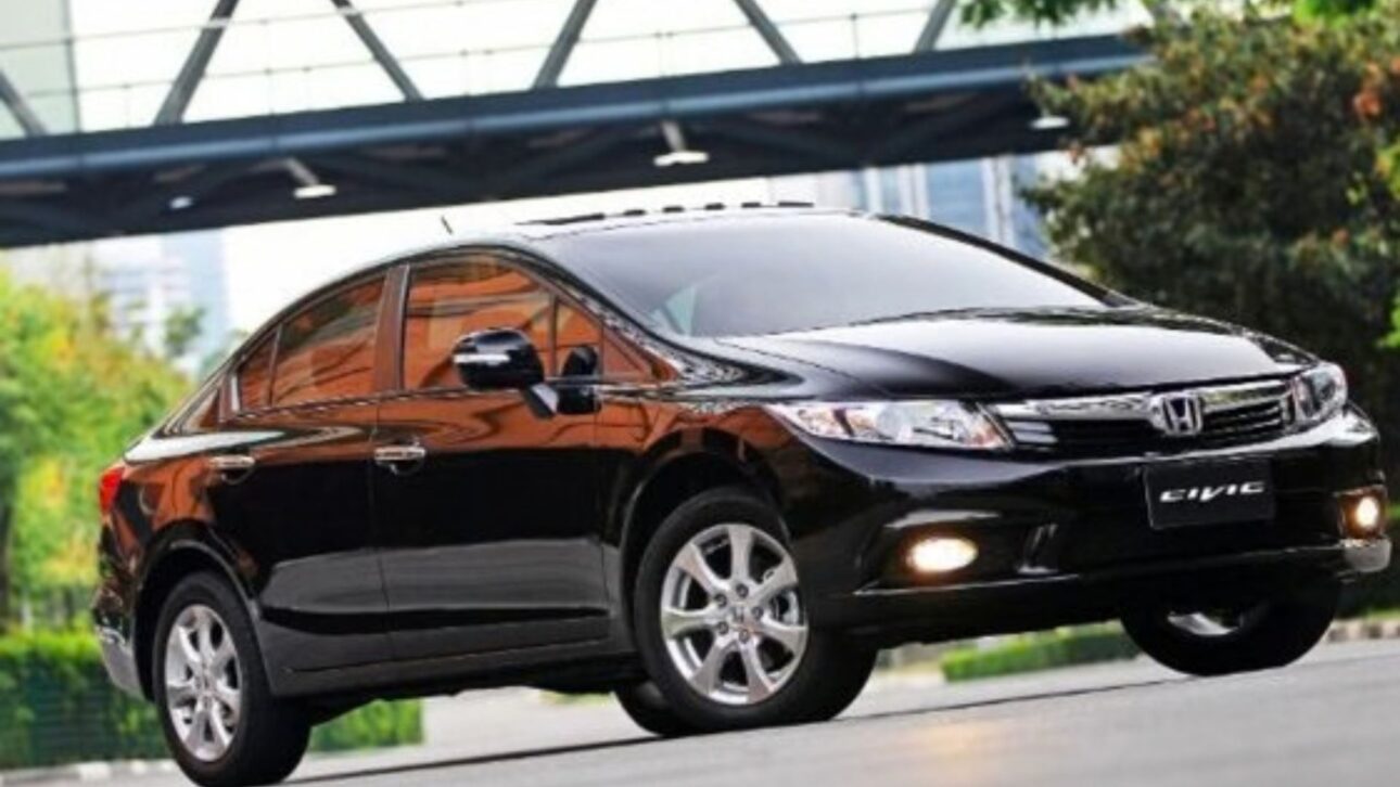 El Honda Civic LXS 1.8 AT 2012 entrega motor de hasta 140 cv, cambio automático de cinco marchas y buen nivel de confort, manteniendo reputación de durabilidad entre los sedanes medios usados.